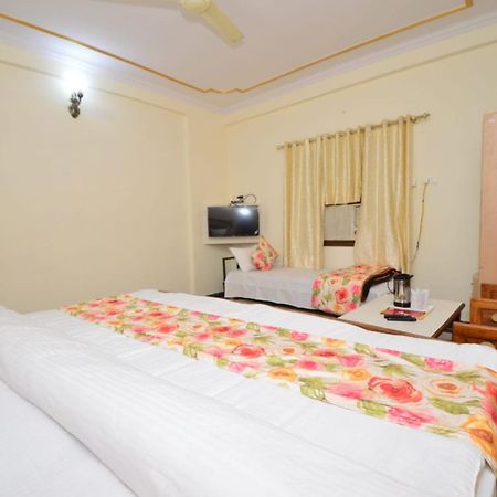 Hotel Vijay Niwas ジャイプール エクステリア 写真
