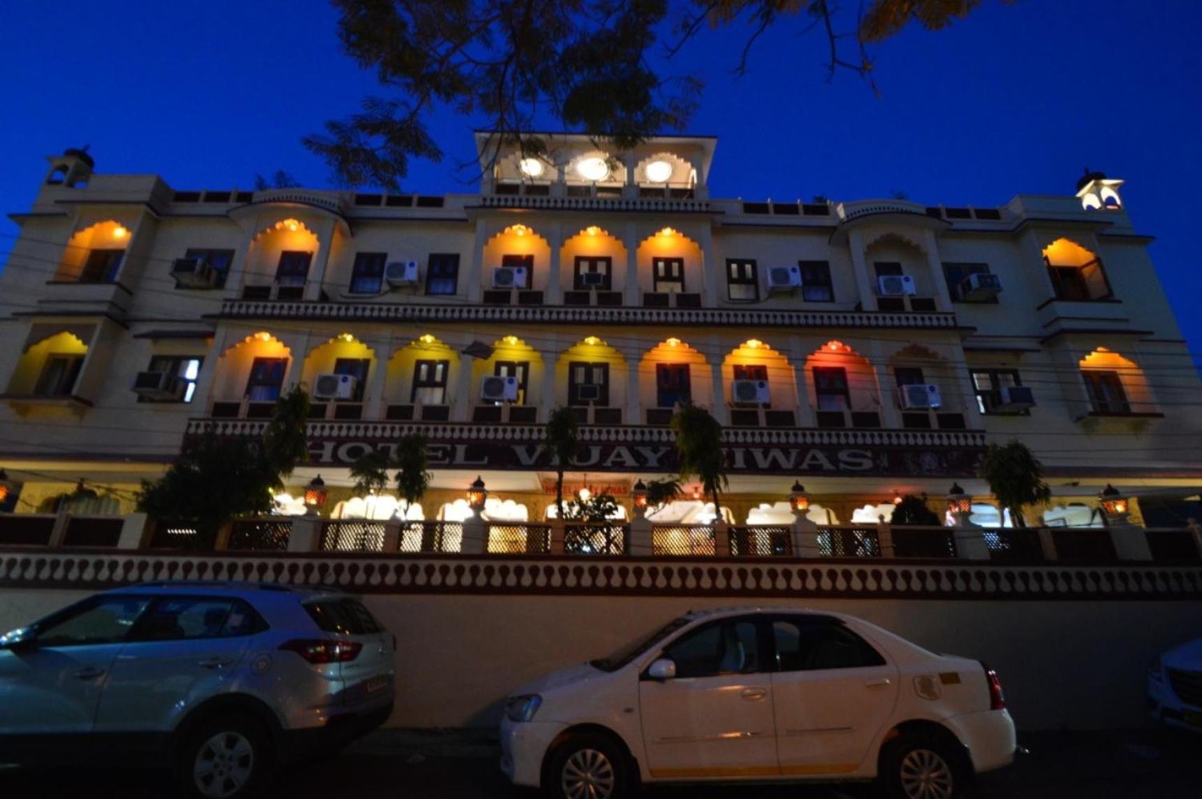 Hotel Vijay Niwas ジャイプール エクステリア 写真