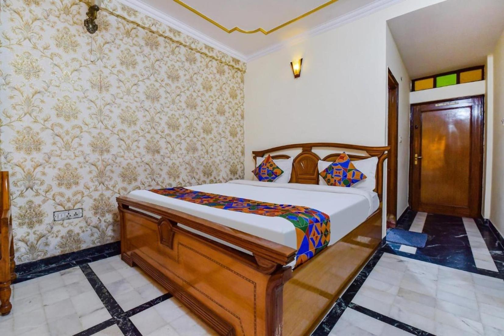 Hotel Vijay Niwas ジャイプール エクステリア 写真